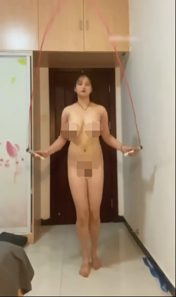 极品肉弹舞姬-万听-5月裸舞合集（8V,2.49G）