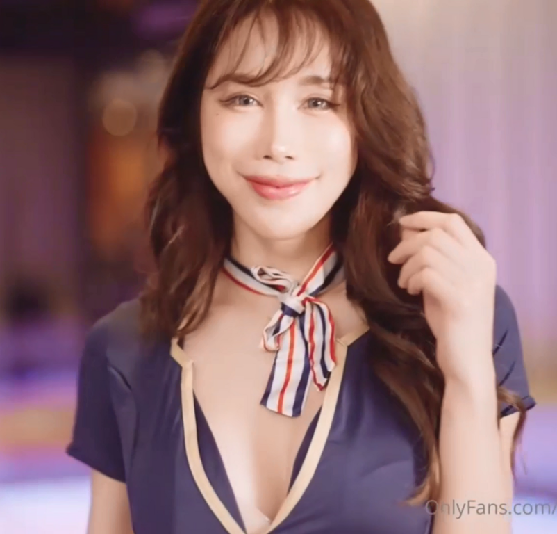 超级骚鸡女神-辛尤里-新 六只骚鸡女同大战(1V,645M)