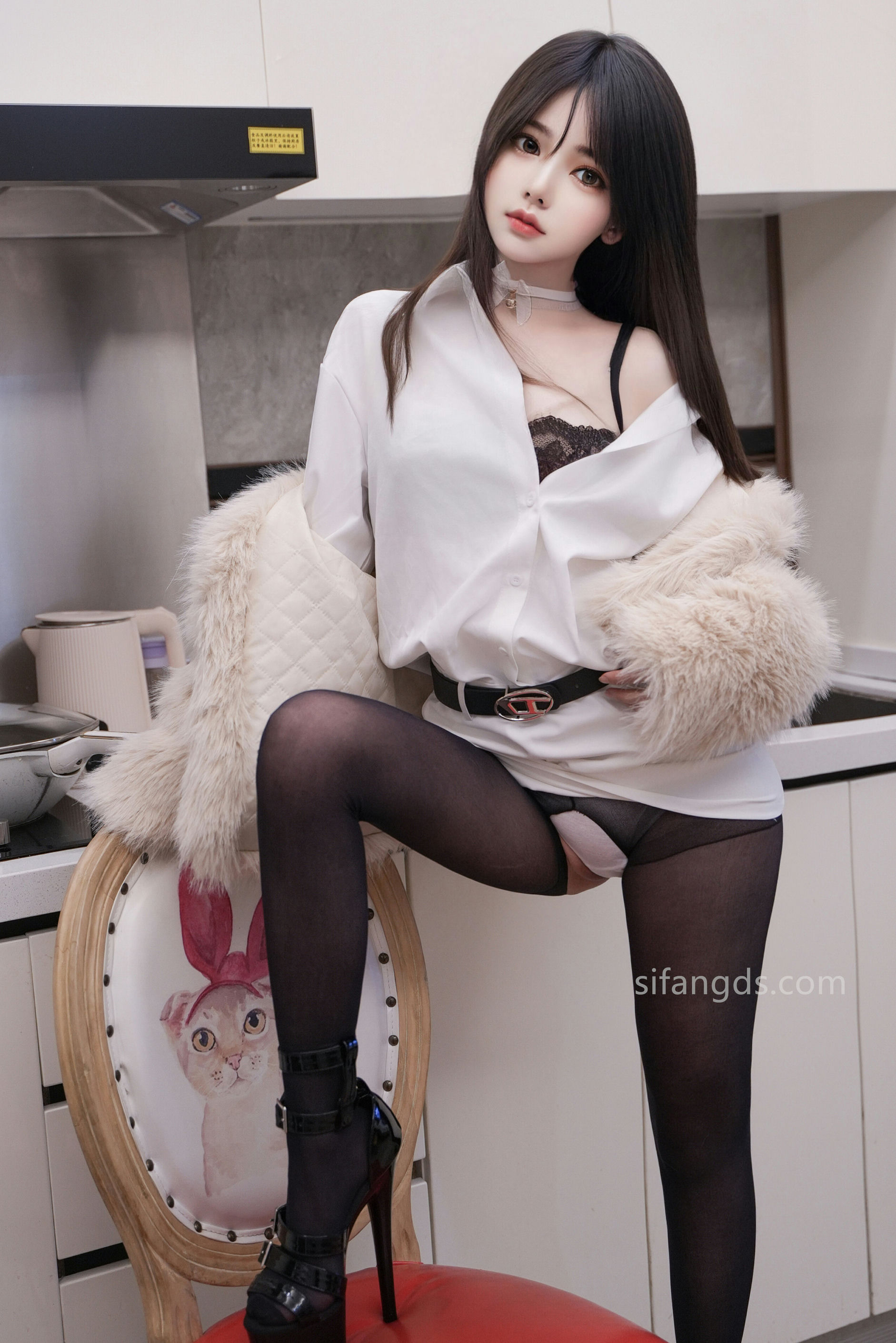 林月月 NO.001 厨房料理 [83P+1V-1.45GB]