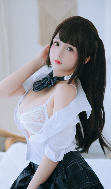 日奈娇 – 学姐 150P