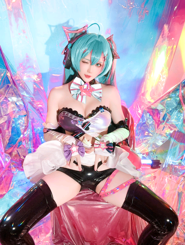 星之迟迟 - Miku初音未来 喵斯快跑【73P113M】