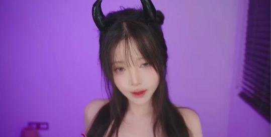 最新无水印中文字幕Yoonying夏日雨夜怎么会梦到魅魔1V981M百度盘