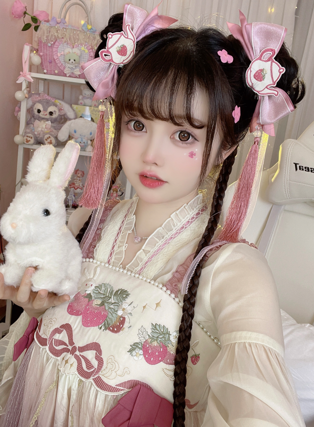 B站UP主美少女 兰幼金 全套写真图集 【1418P2.74G】