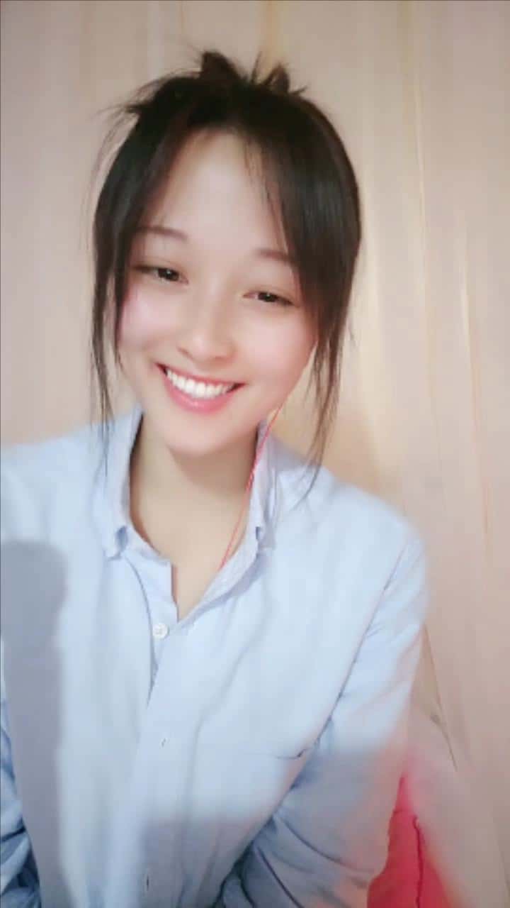 @电电小红豆- 清纯爱笑的小姐姐，掰开小穴淫水多多！1v1.12gb