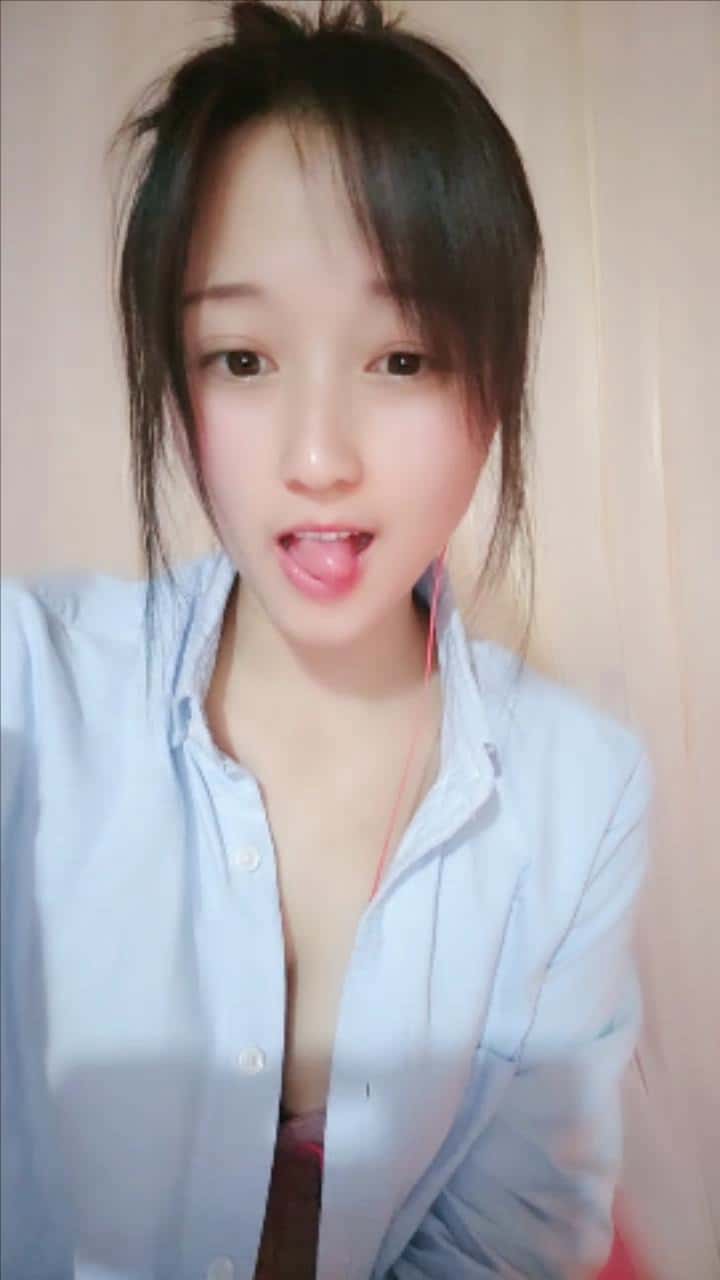 @电电小红豆- 清纯爱笑的小姐姐，掰开小穴淫水多多！1v1.12gb
