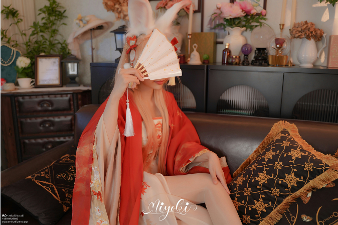 铃木美咲 - 枫·落.7z 22P 1V 609M百度盘