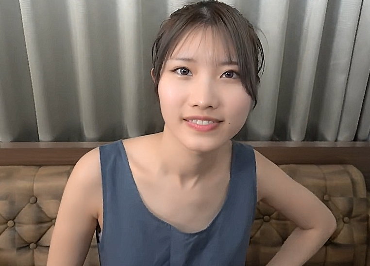 【FC2-PPV-4512617】漂亮小姐姐 初摄影有点害羞 皮肤白皙鲍鱼粉嫩抠的淫水泛滥 被大鸡吧中出内射 再口爆磨射一次