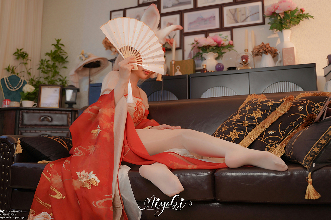 铃木美咲 - 枫·落.7z 22P 1V 609M百度盘