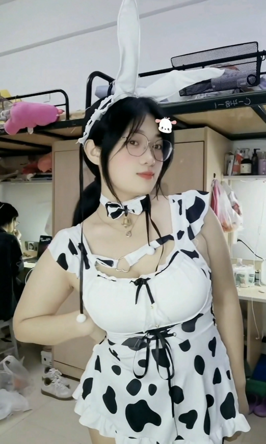 B站清纯性感美女 谷谷不是歌姬 【46V861M】