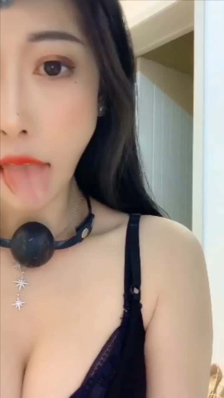 人气主播福利姬美女 极品秘书瑶瑶视频福利合集 610MB/11V