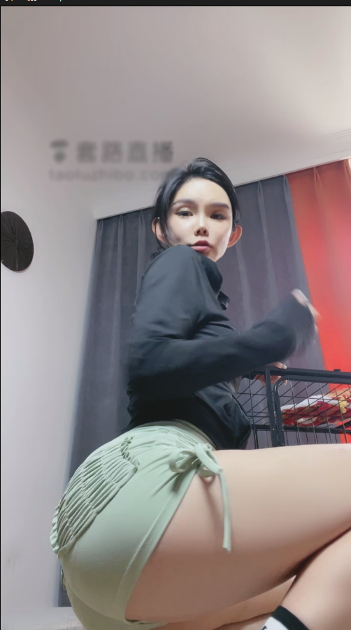 套路直播欣妍 – 瑜伽裤蜜桃臀扑克游戏【1V】【624MB百度云】