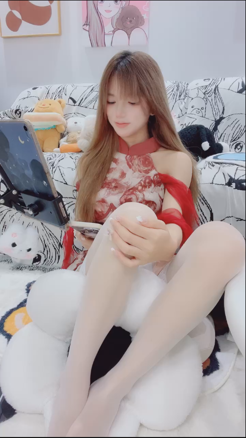 套路直播足迹幼幼-红旗袍【1V】【436MB百度云】