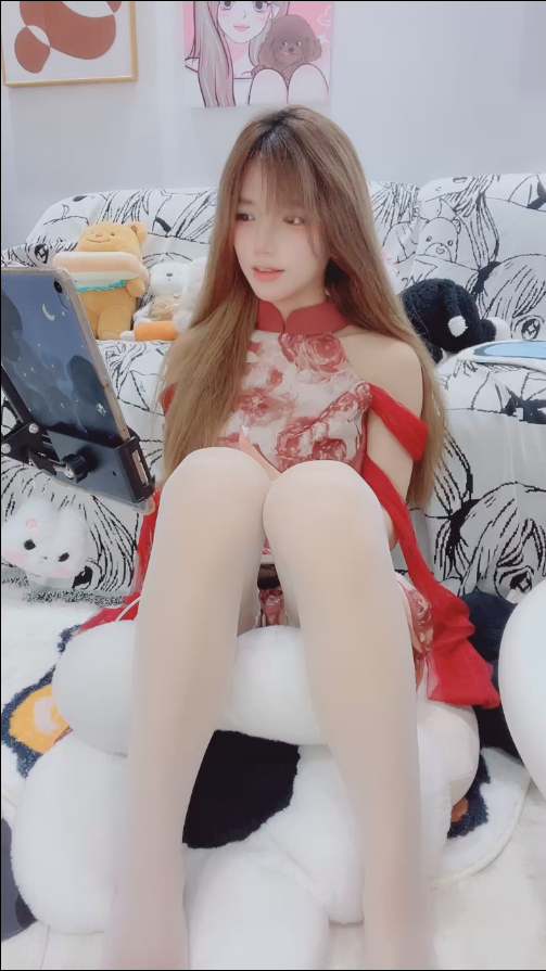 套路直播足迹幼幼-红旗袍【1V】【436MB百度云】