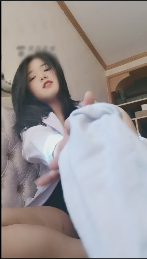 套路直播失心-独家超清+红绿灯+护士更衣室白袜+太精彩了！【1V】【342MB百度云】