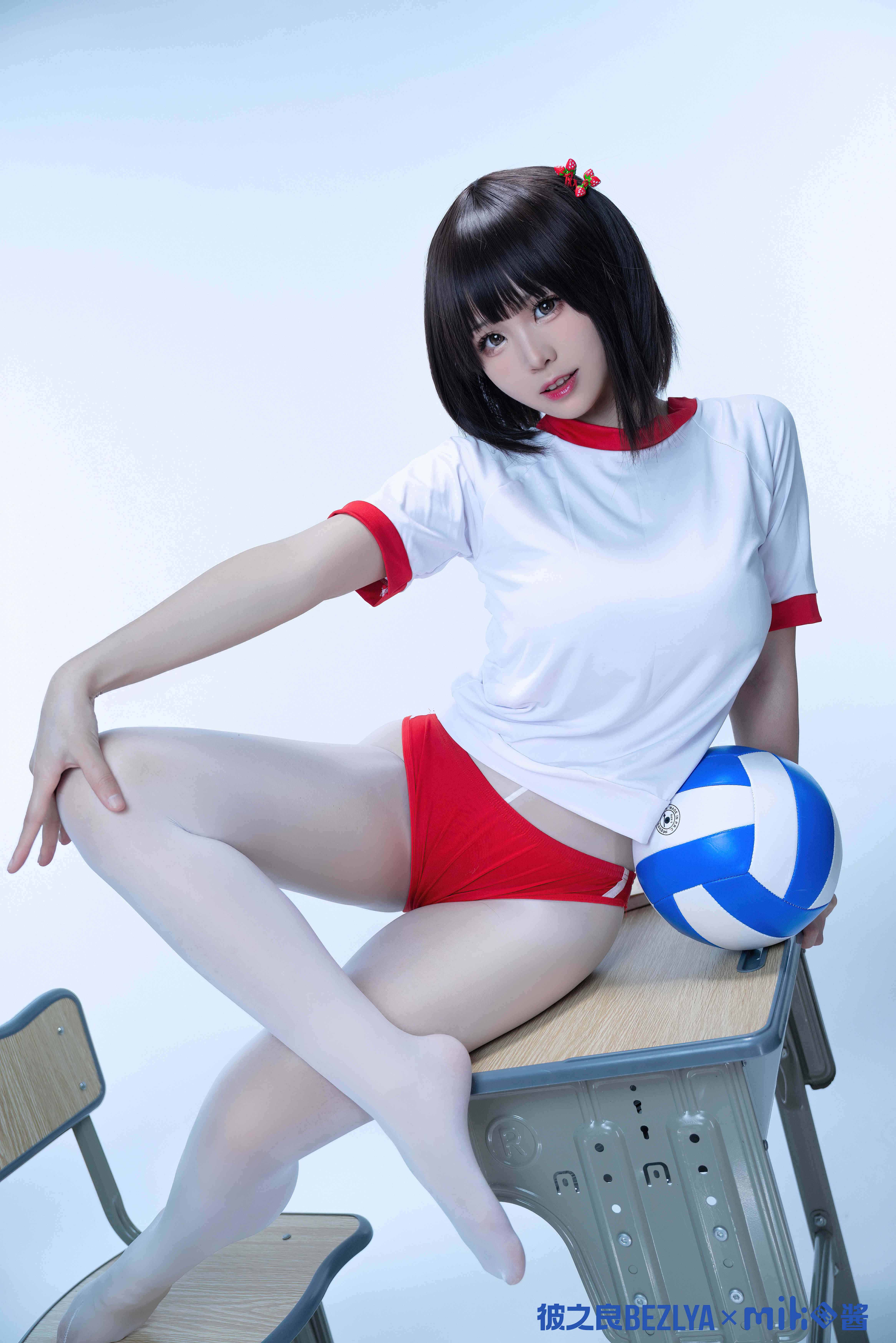 【新】miko酱ww -  体操服[25P][299MB百度云]
