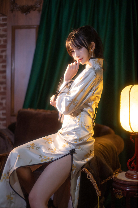 Shika小鹿鹿 - 中秋旗袍 [12P 99M】百度盘