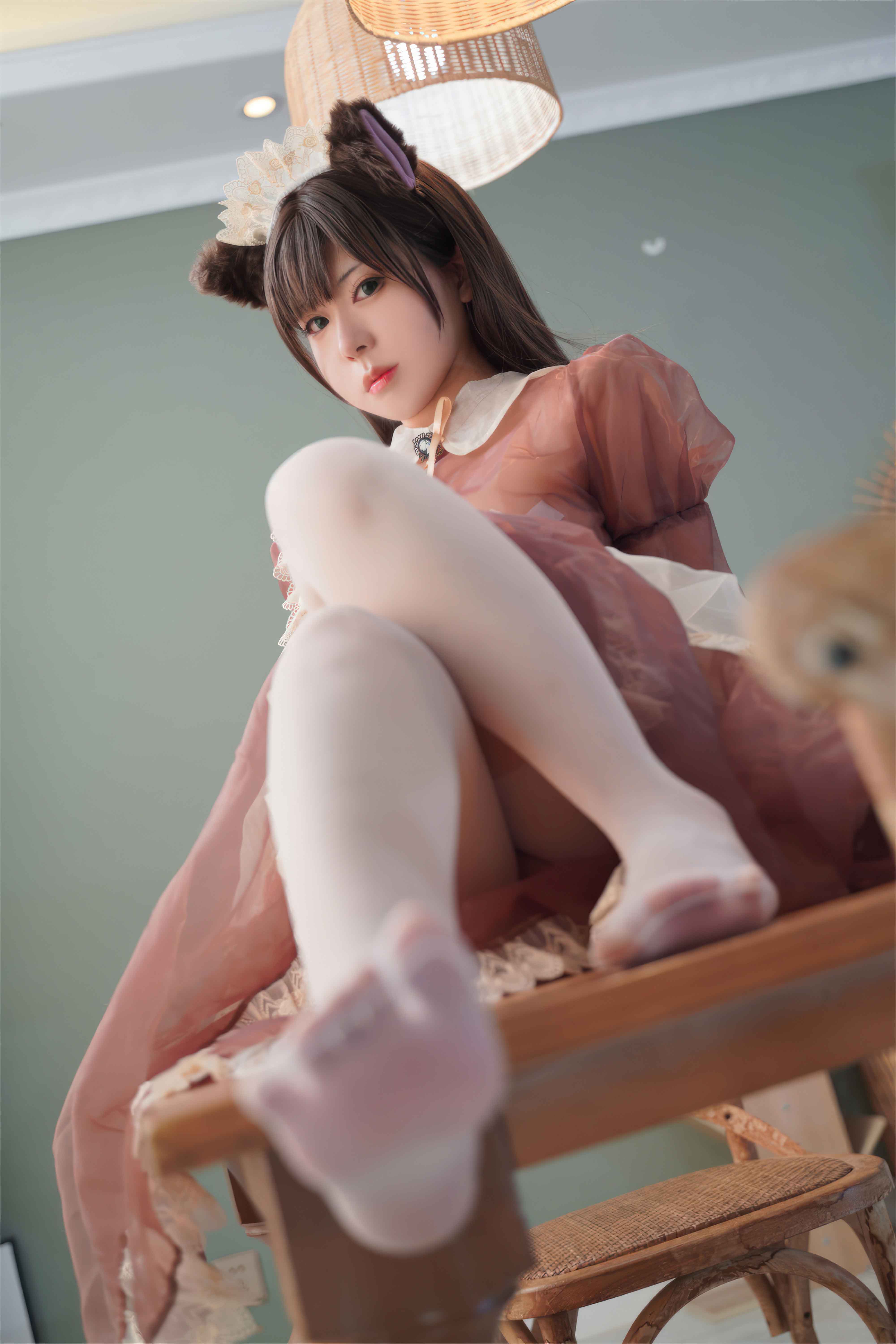 【新】虎森森 - 棕色透明女仆 [35P][436MB百度云]