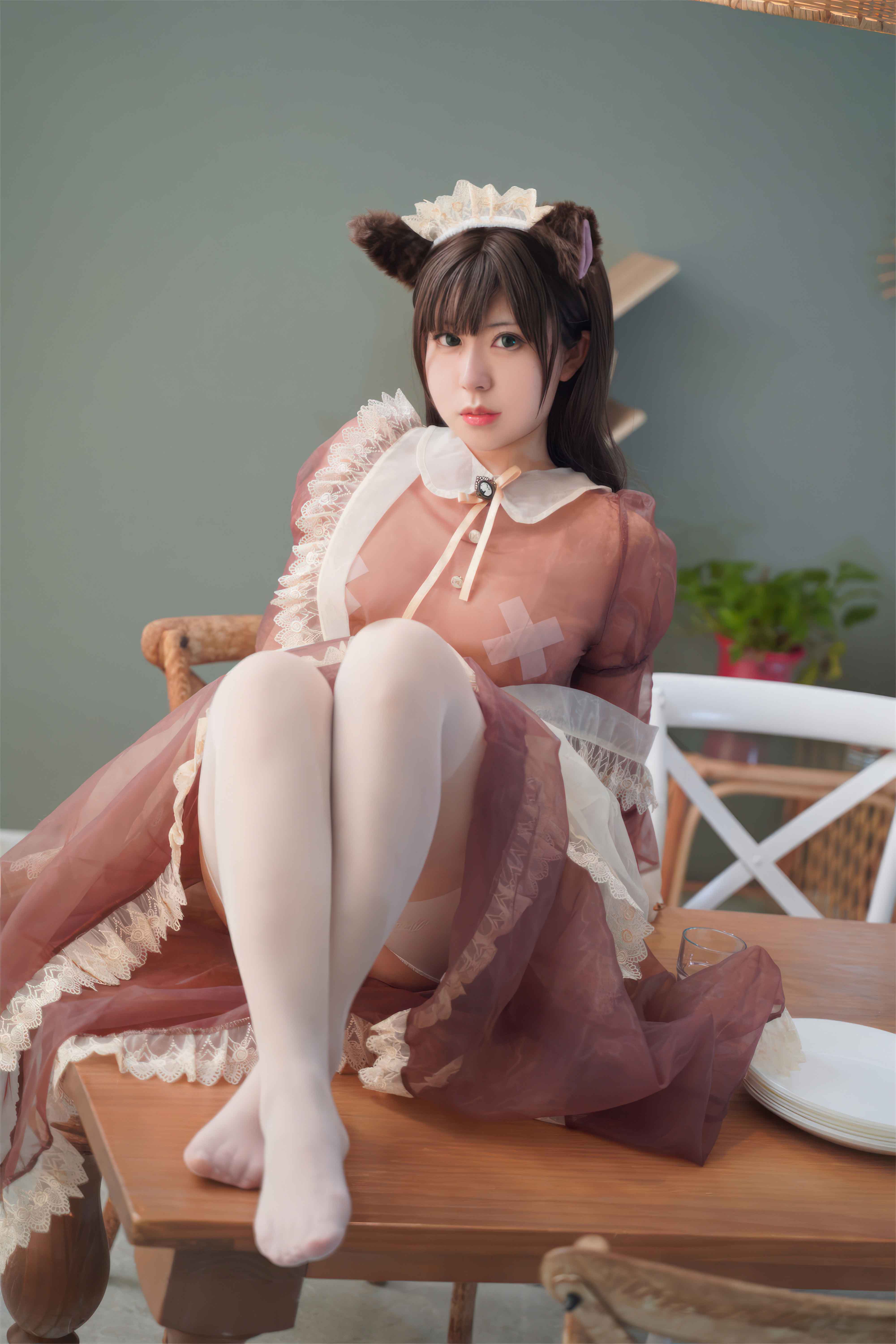 【新】虎森森 - 棕色透明女仆 [35P][436MB百度云]