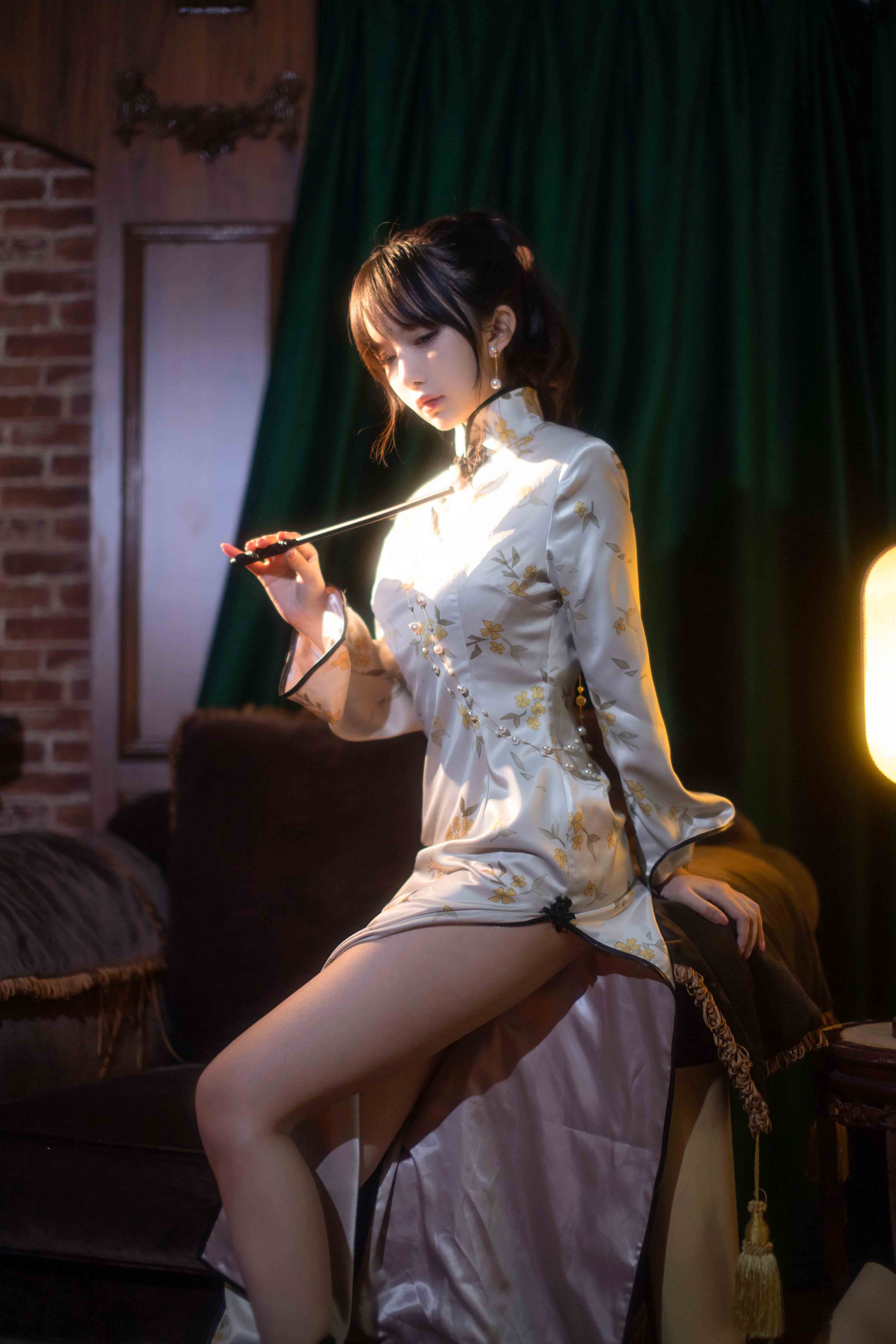 Shika小鹿鹿 - 中秋旗袍 [12P][109MB百度云]