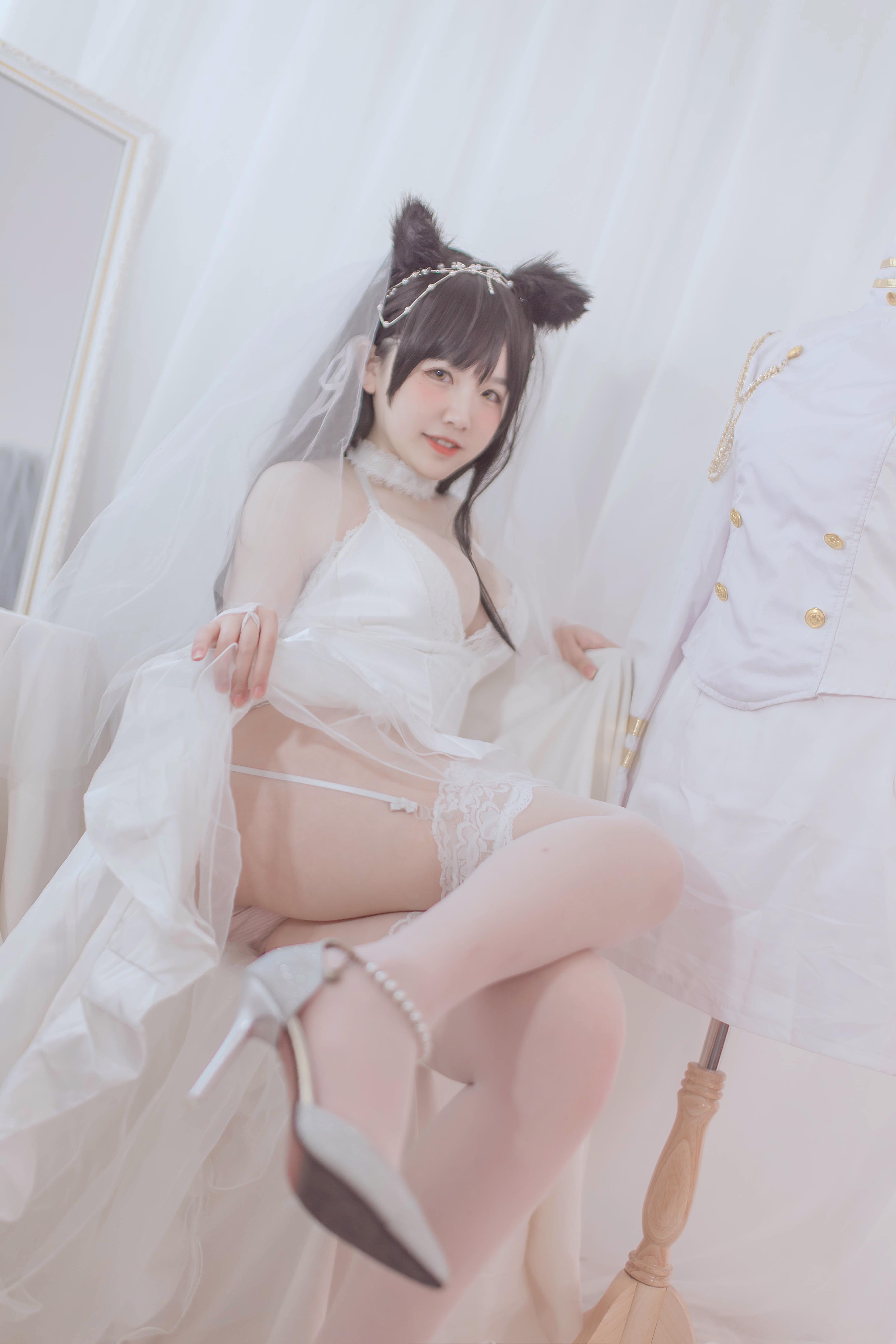 阿半今天很开心 - 经典 爱宕婚纱 [36P][136MB百度云]