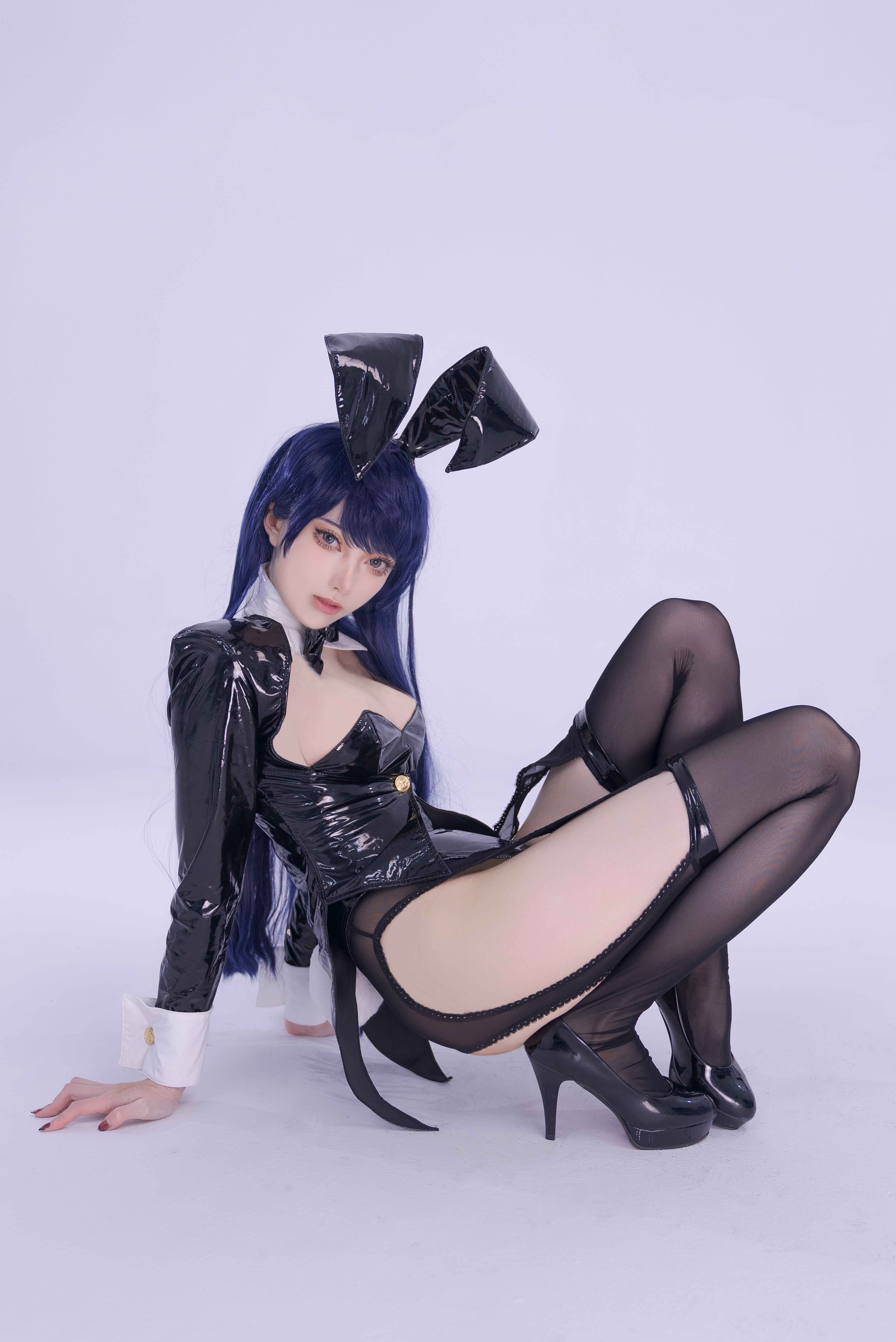【新】炭烤莉莉黑-更衣人偶 兔女郎【50P】【822MB百度云】