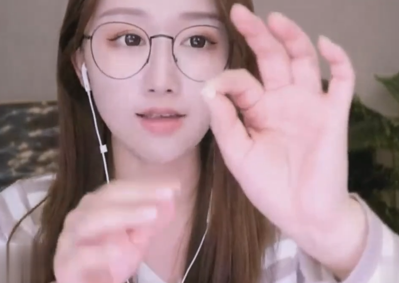 李允儿 好语帮你打耳洞+轻语 1V366M百度盘