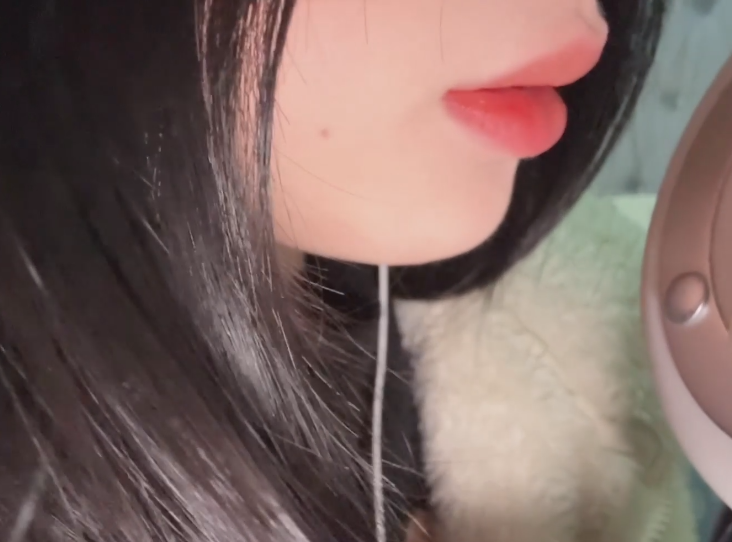 今天又变好看了  暴力舔耳 云中雀掏耳 轻语 1V960M百度盘