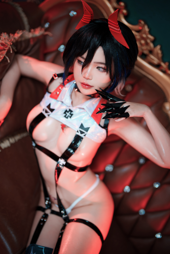 ZinieQ (ジニCosplayer) cosplay Ulrich Von Hutten - Azur Lane 碧蓝航线 胡滕【36P15V782M】