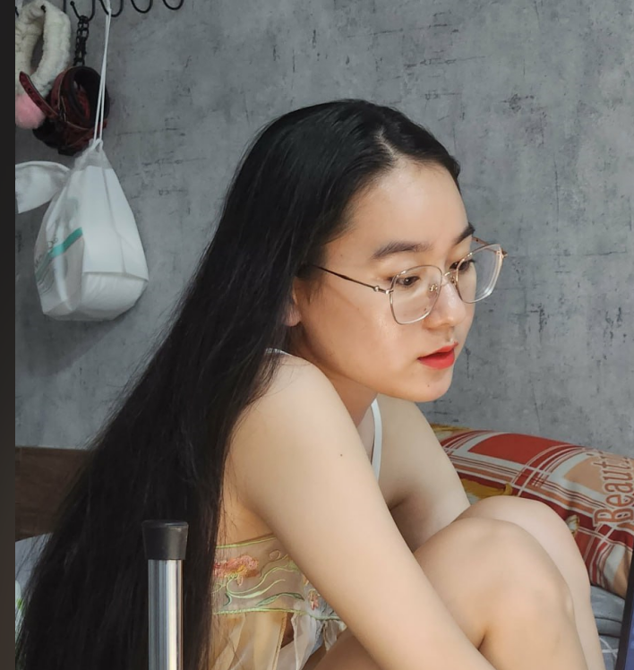 极品反差斯文眼睛母狗-u283090755-of啪啪自慰视图（130P,27V,4.88G）