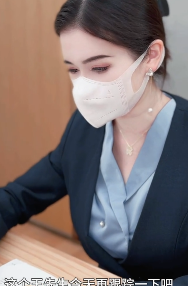 极品御姐-狐不妖-新 售楼小姐的肉体签单（1V,614M）