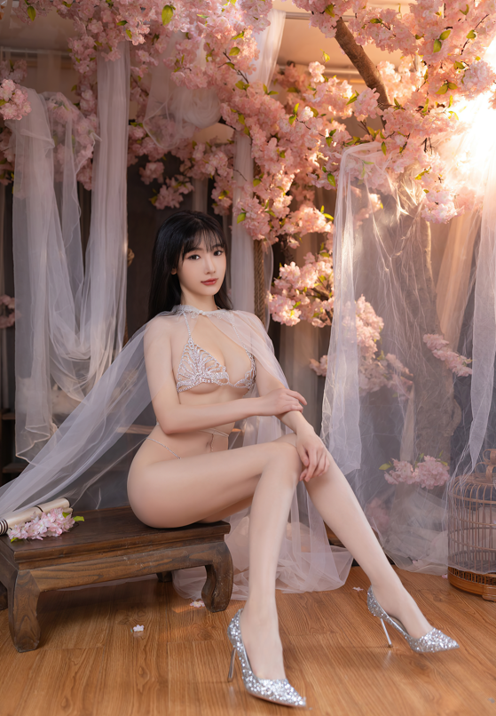 陆萱萱 - 薄纱如梦境般美好 【80P752M】