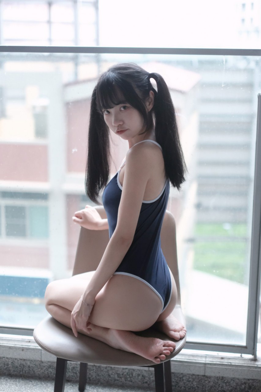 可可小白兔 体操服学生+跟着兔子游泳 35P37M百度盘