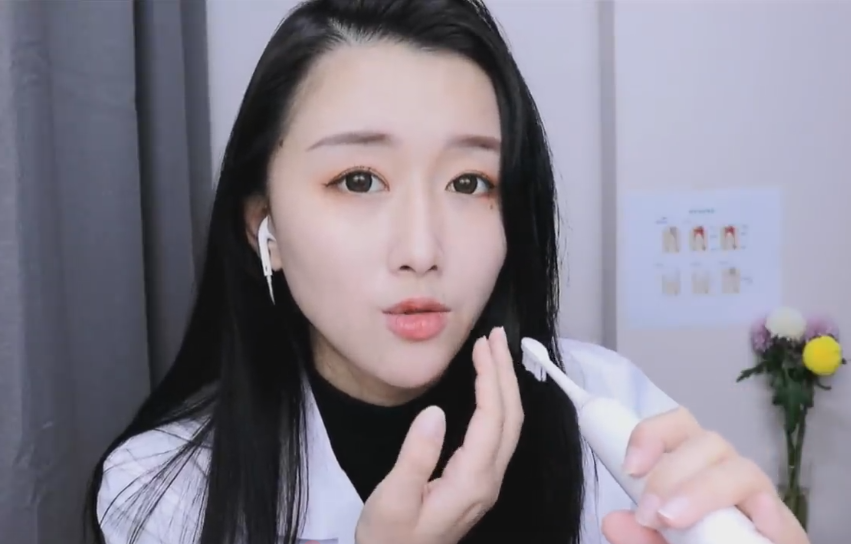 李允儿_温柔的牙医姐姐帮你治疗坏掉的牙齿 1V85M百度盘