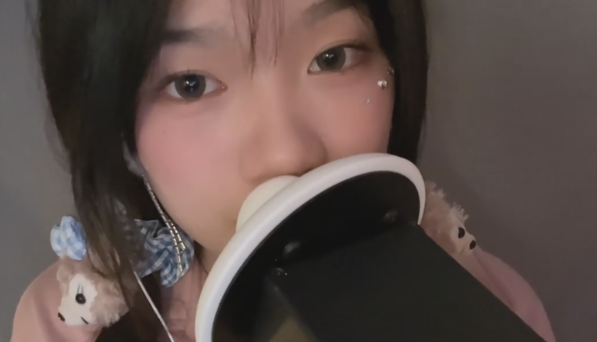 今天又变好看了 深度呼吸 搅动堵耳 亲亲 1V368M百度盘