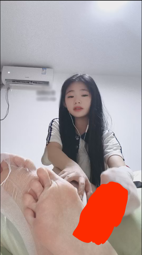 玩物直播汀兰大人-体操服超薄白丝裸足假鸡鸡模拟足交【1V】【497MB百度云】