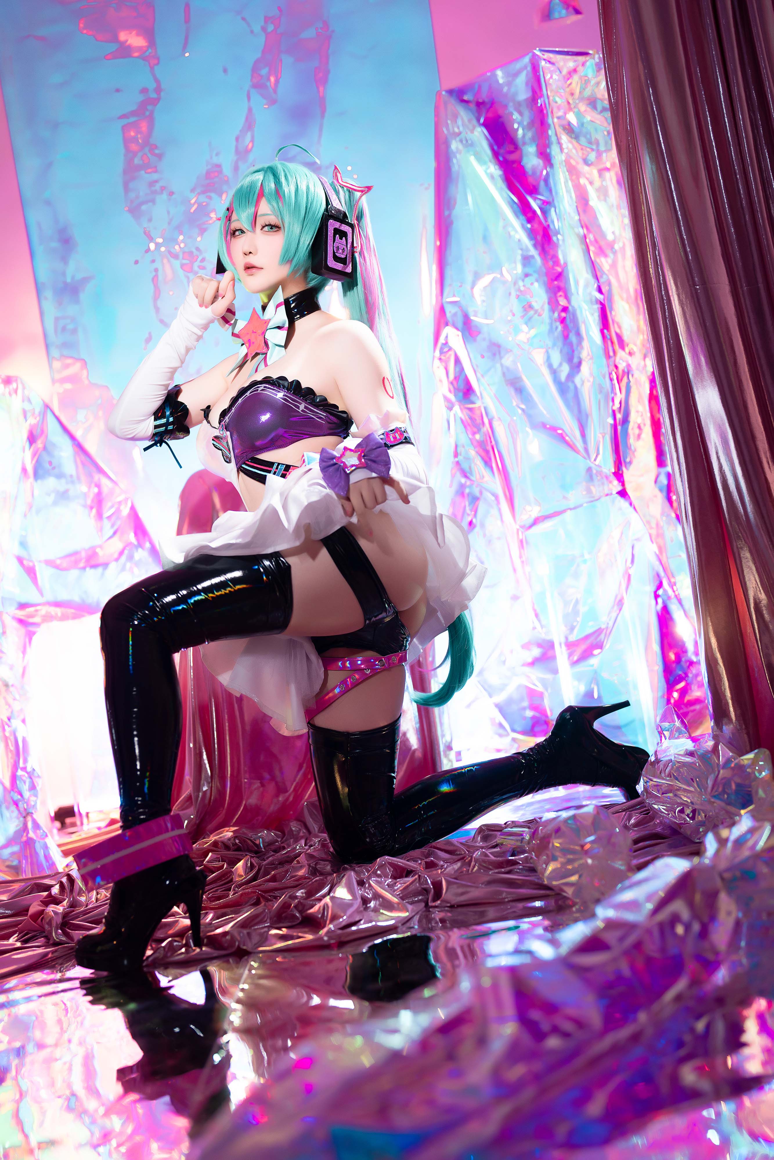 【新-原版】星之迟迟 - 2024年07月计划B Miku初音未来 喵斯快跑 [73P+1V][2.75GB百度云]
