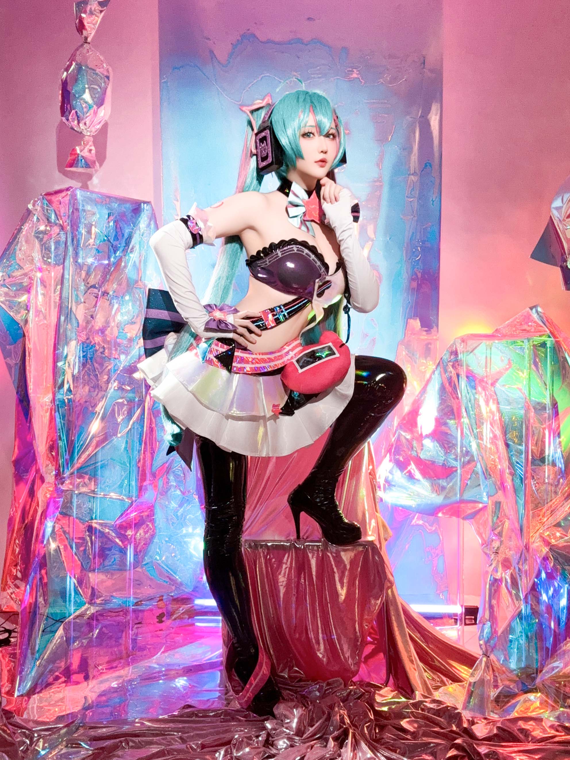 【新-原版】星之迟迟 - 2024年07月计划B Miku初音未来 喵斯快跑 [73P+1V][2.75GB百度云]