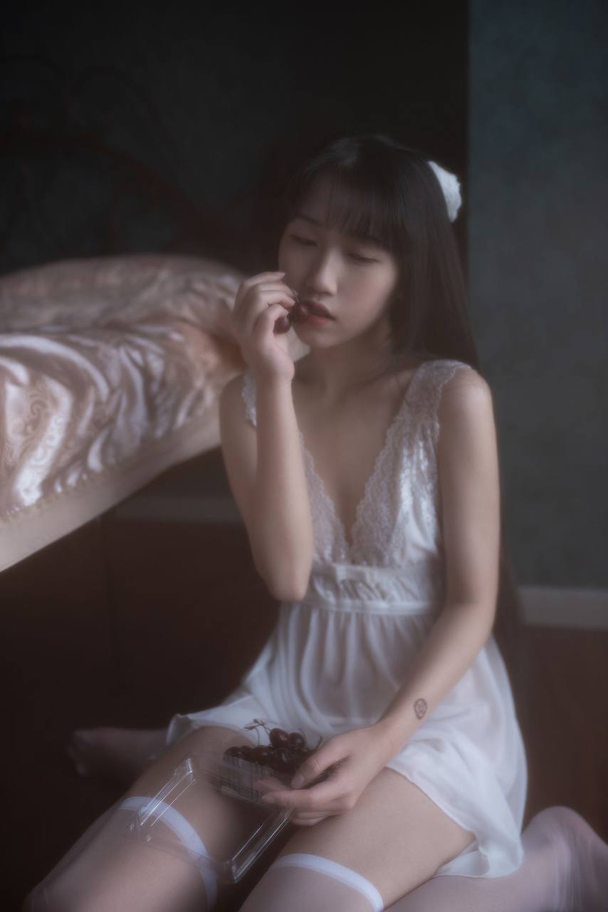 【新】不呆猫 - 白月光 [53P]32M百度盘