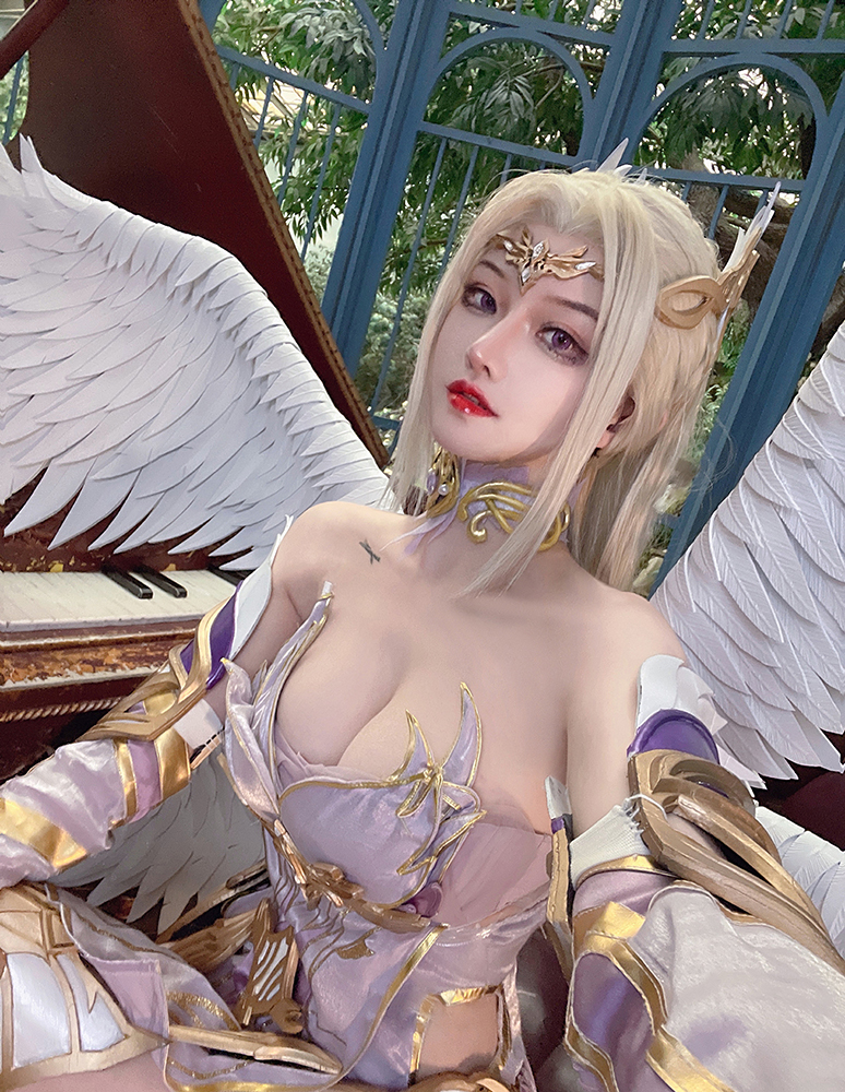 【新】露兒大魔王-千仞雪【21P】【135MB百度云】