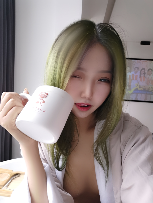 eloise软软 - NO.031 日常自拍 【174P4V411M】