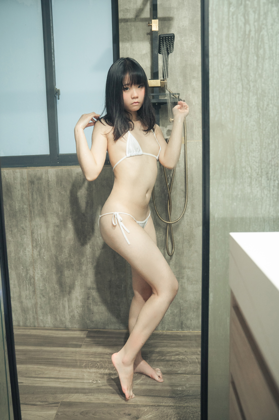 一只小栗奈 - 熊熊JK女友 【212P1V527M】