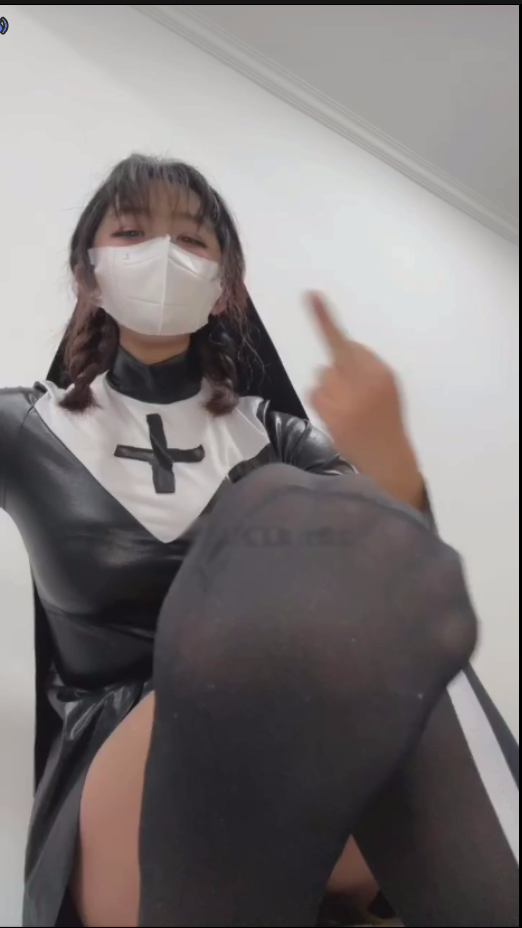 玩物直播素知主-红绿灯修女【1V】【442MB百度云】