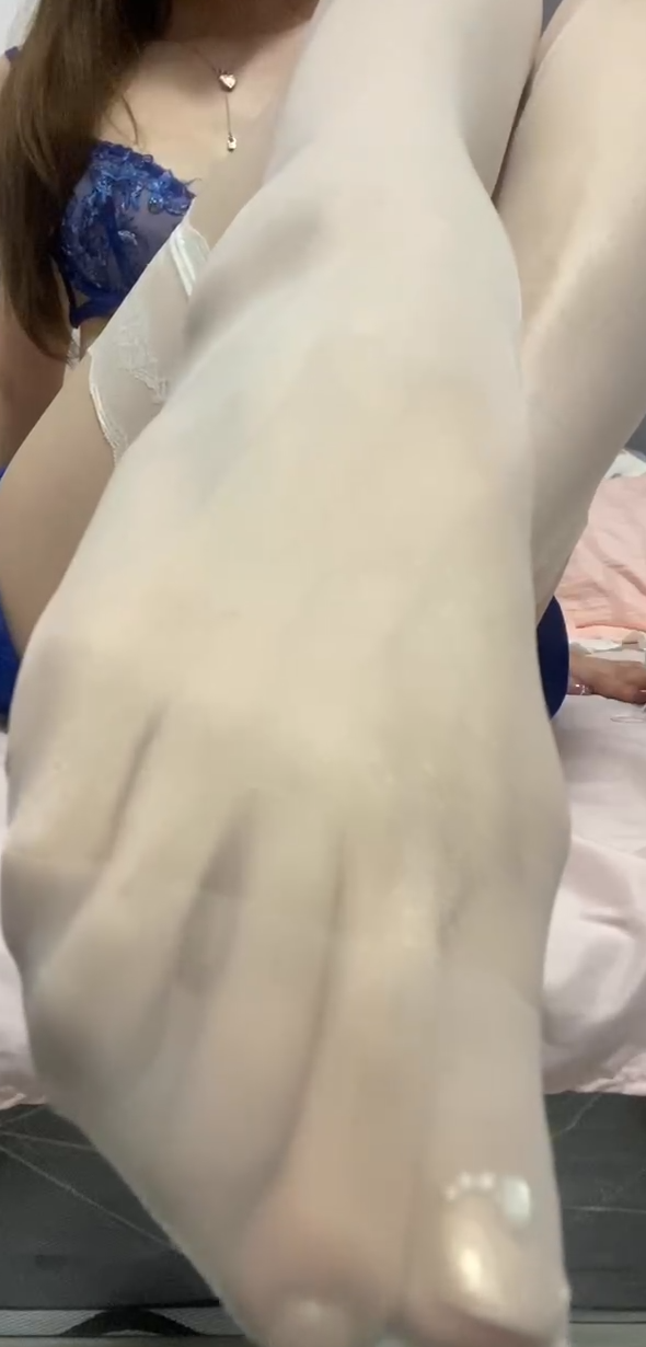 足控-易直播 小苏打-微信骚足自慰福利（8V,336M）