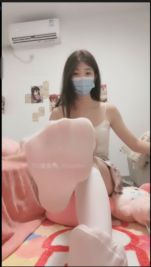 套路直播樱子大人-红绿灯榨【1V】【1.26G百度云南】