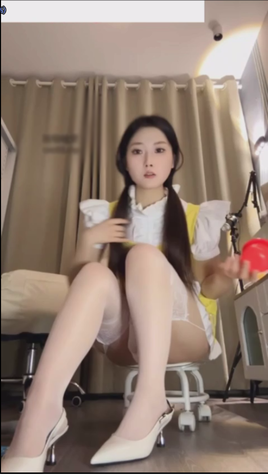 玩物直播婉婉大魔王-骰子红绿灯【1V】【365MB百度云】