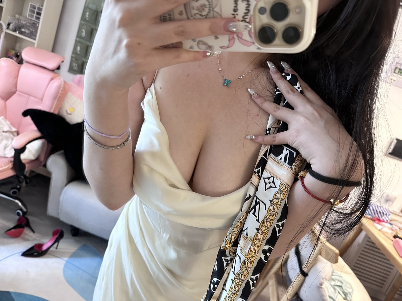 玫桃泡芙  - 巨乳桃桃38P10V120M百度盘