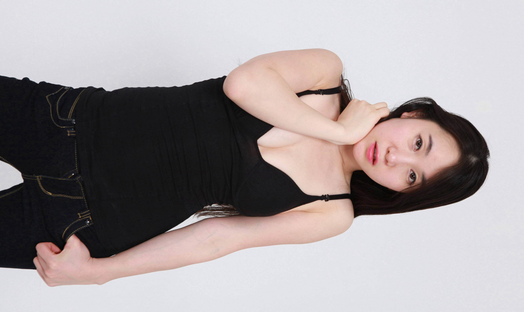 S级纯欲系爆乳翘臀粉逼国模女神 李佩 大尺度露点私拍【376P1.2G】