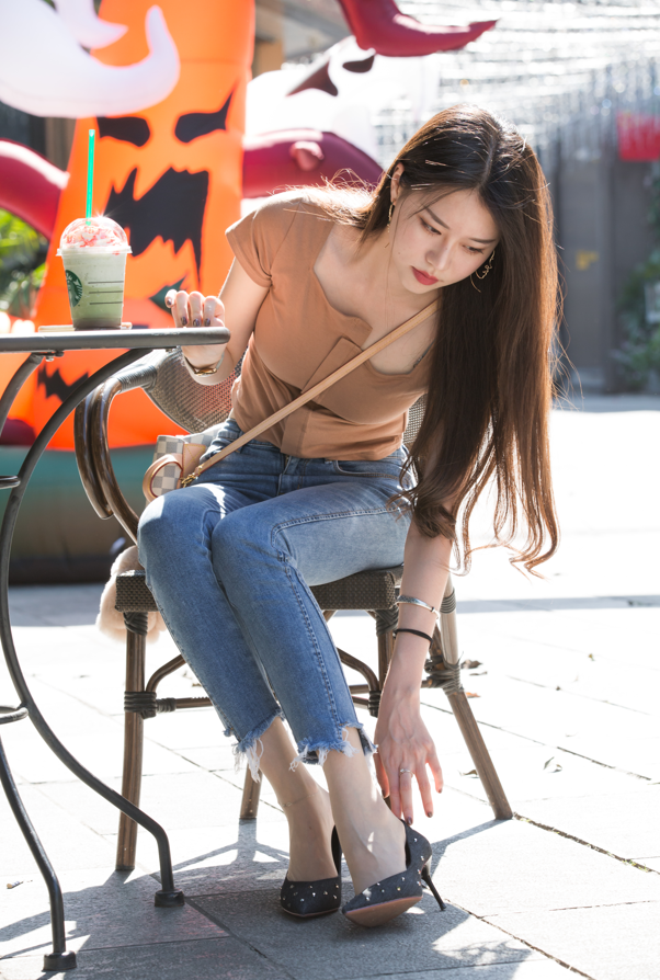 Sia不吃鱼 - 牛仔裤女孩 【140P1.5G】