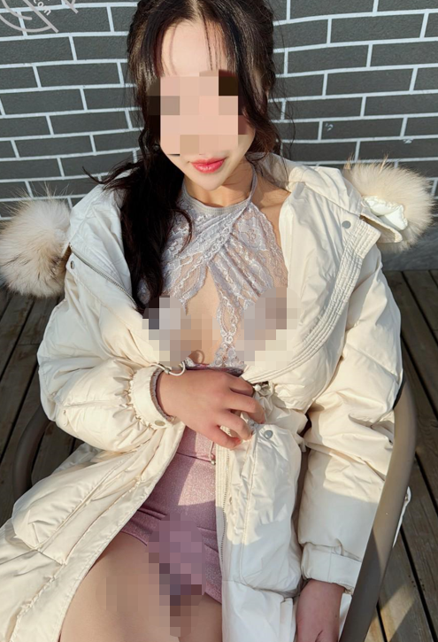海角社区绿帽大神寝取NTR 圣诞前夕找了两个有实力的海友暴力3P老婆先吞精再内射，最后由我刷锅