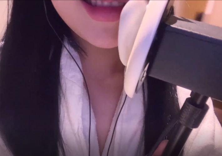 彩英  客房睡前服务  1V203M百度盘
